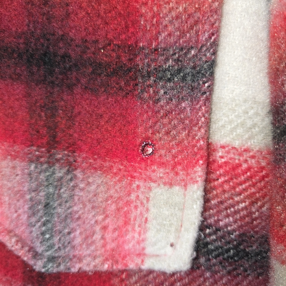 D.i.P Heavyweight Men's Red‎ and White Button-Up Shirt Size 3X with Pockets. - Picture 6 of 6
